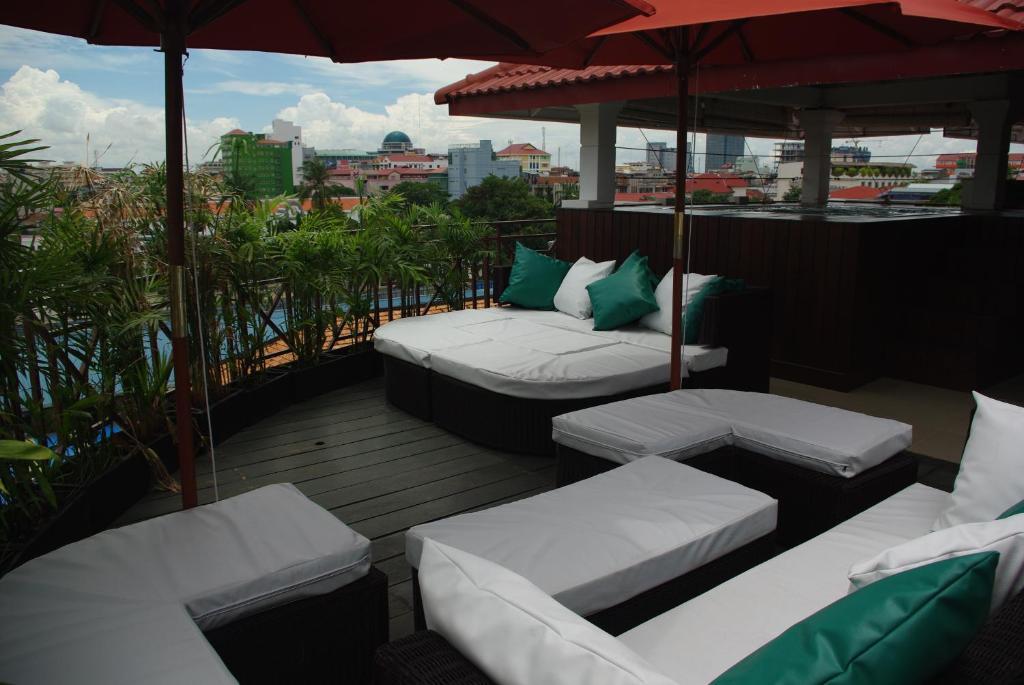 Cyclo Hotel-Bar-Restaurant Phnom Penh Eksteriør bilde