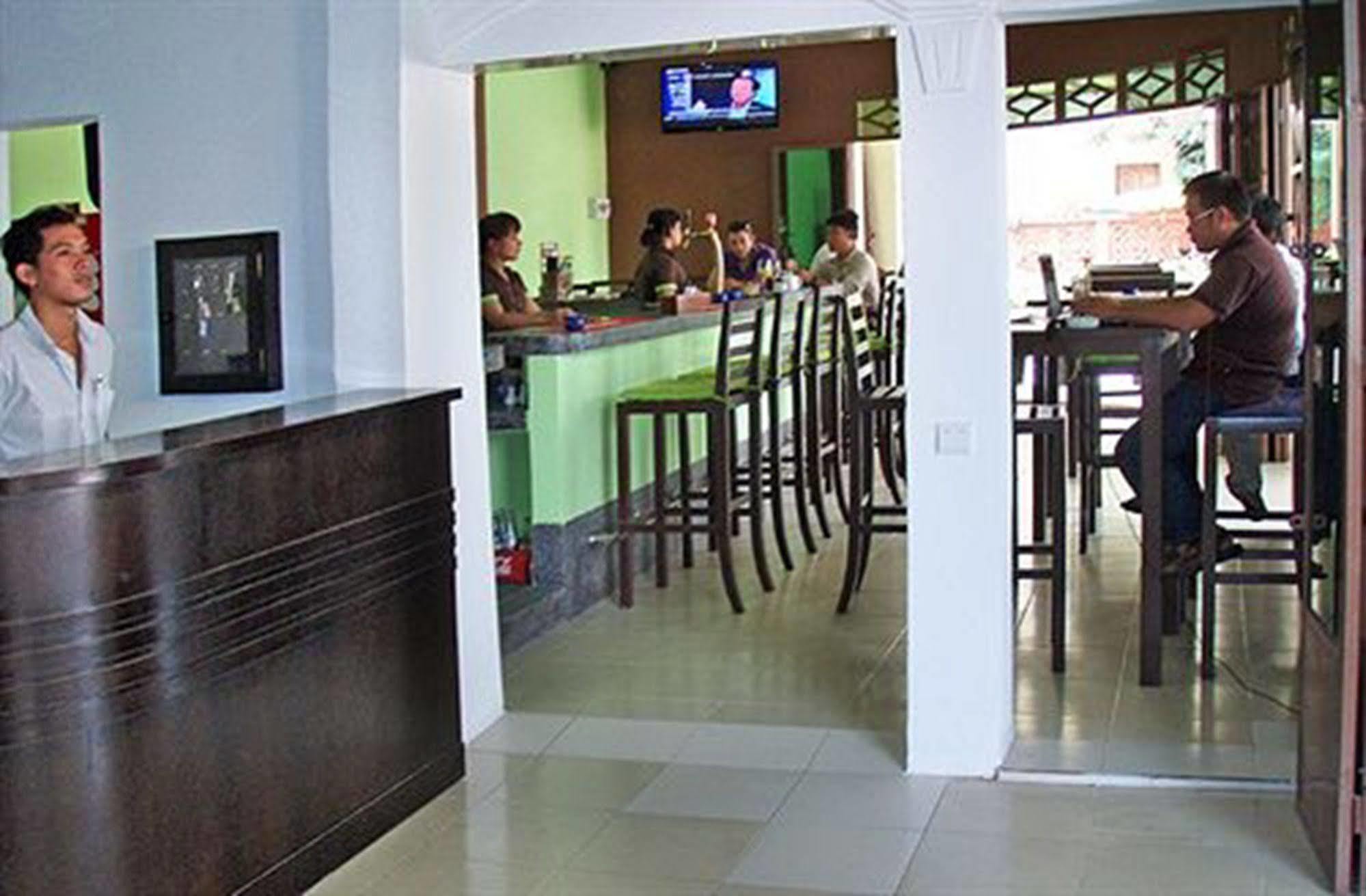 Cyclo Hotel-Bar-Restaurant Phnom Penh Eksteriør bilde